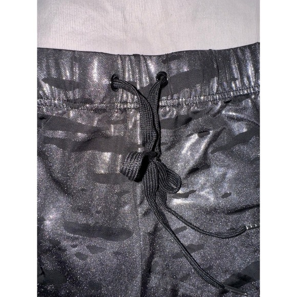 Andrew Christian men's metallic silver and black animal print shorts small - Picture 3 of 6
